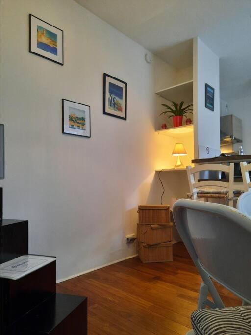 A 10 minutes de la plage, charmant studio de 25 M² Marseille Extérieur photo